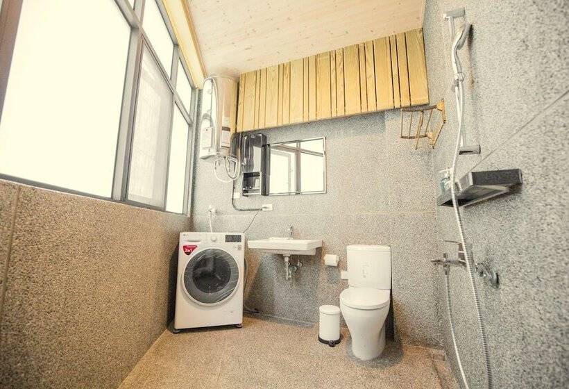 اتاق راحتی, Lost Circle Homestay
