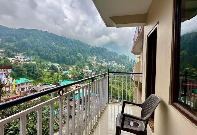 Номер Стандарт с Балконом, Hill Town