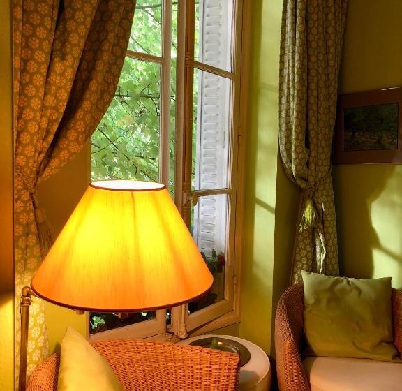 Номер Superior Вид на Сад, Manoir Des Cavaliers  Bnb