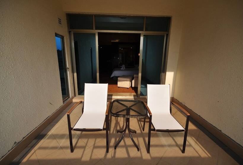 Номер Deluxe, Country Garden Phoenix Hotel Beiliu
