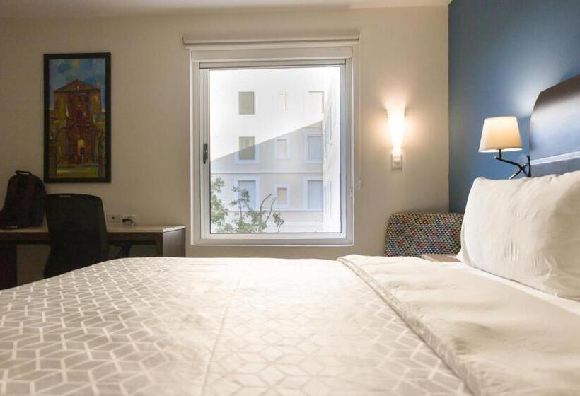 스탠다드 룸 킹사이즈 침대, Holiday Inn Express Merida Centro, An Ihg