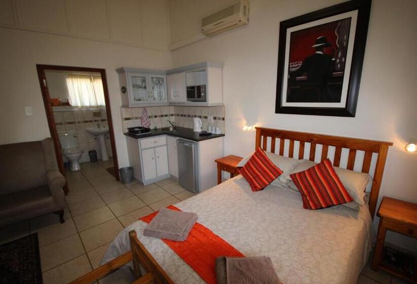 Семейный Номер, Donkin Country House