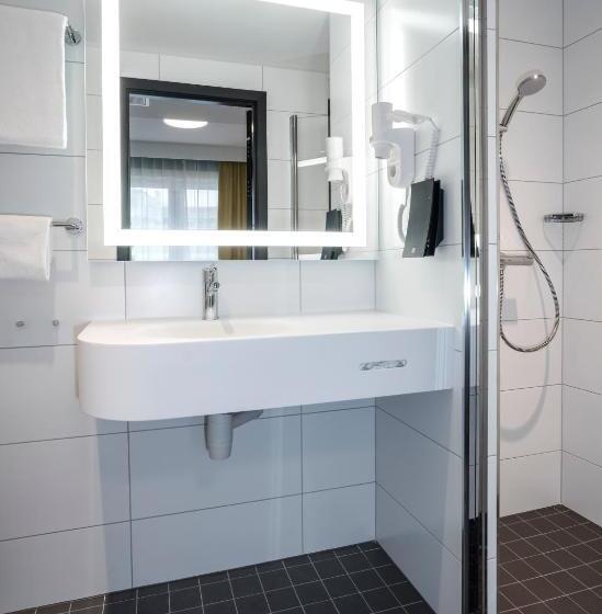 Полулюкс с Балконом, Thon Hotel Bristol, Bergen