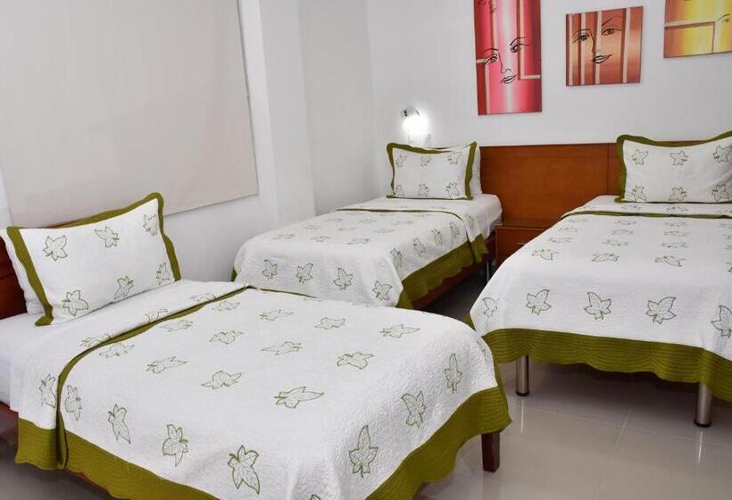Номер Стандарт Трехместный, B`quin Plaza Cúcuta