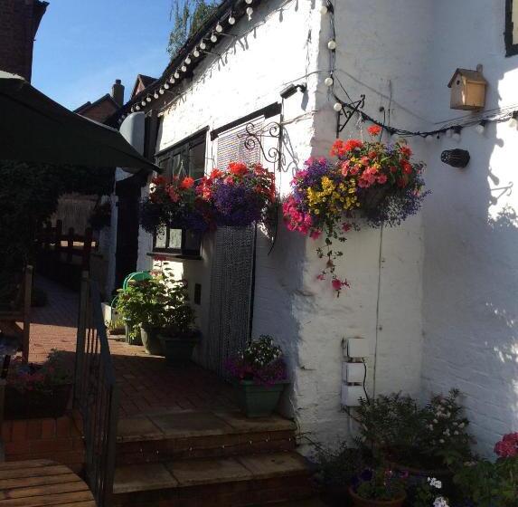 اتاق استاندارد, The Talbot Inn