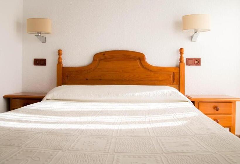 Номер Стандарт, Hostal La Toba