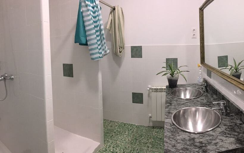Cama em Quarto Compartilhado, El Albergue De Sigüenza