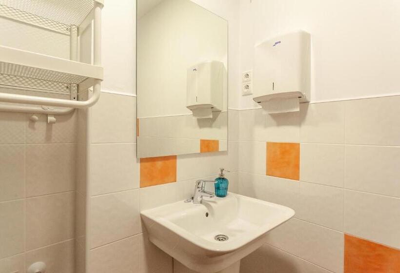 Cama em Quarto Compartilhado, El Albergue De Sigüenza