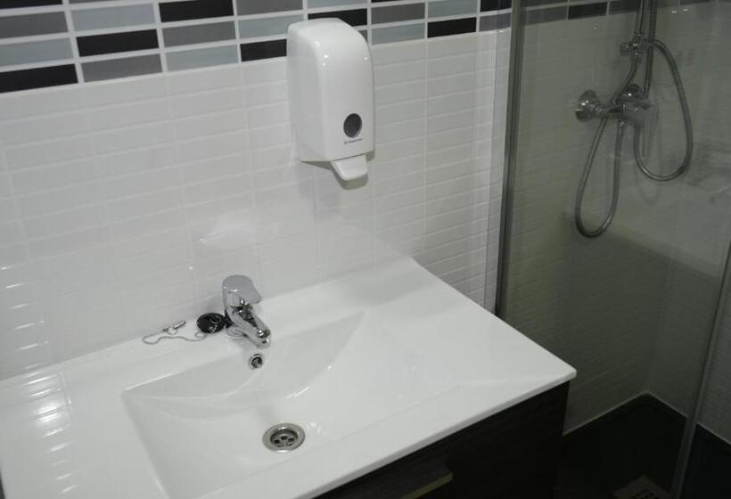 Номер Стандарт, Hostal La Pared