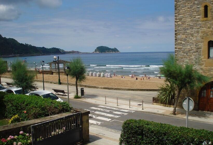 标准间侧面带海景, Pensión Zarauz Playa