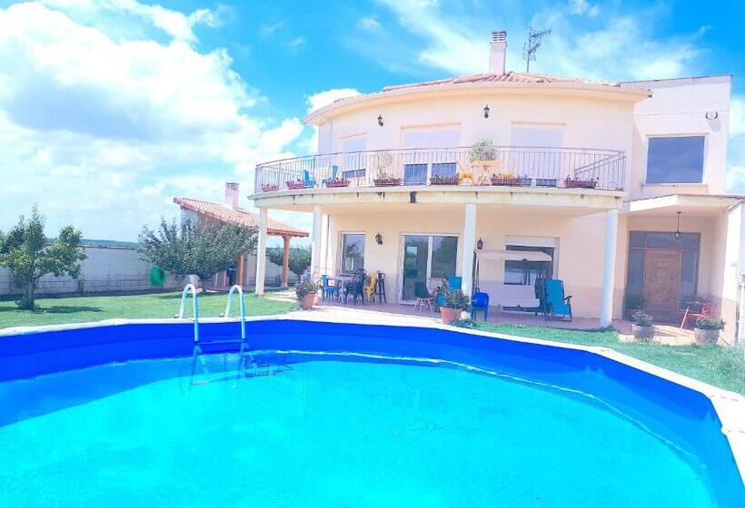 Дом 1 Спальня, Casa Miguel & Sally