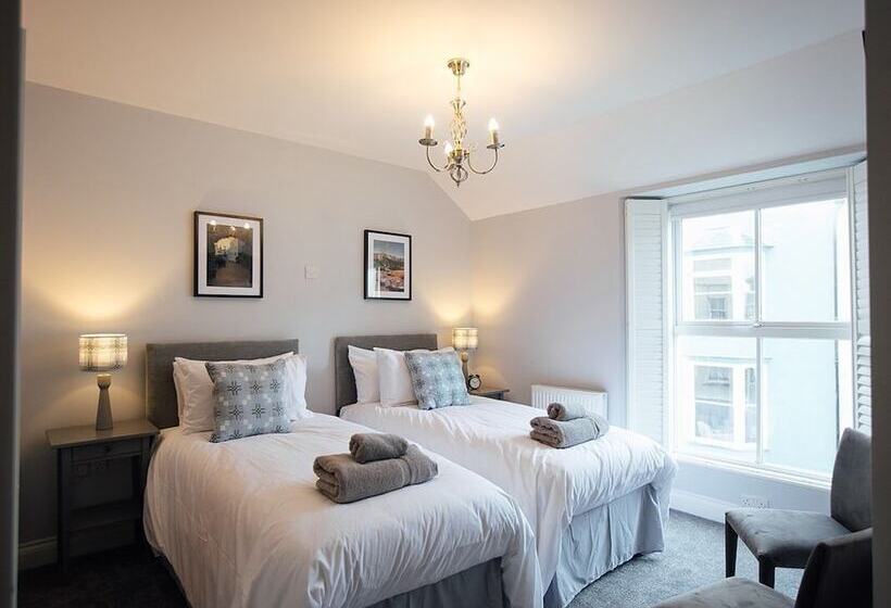 스탠다드 룸, The Townhouse