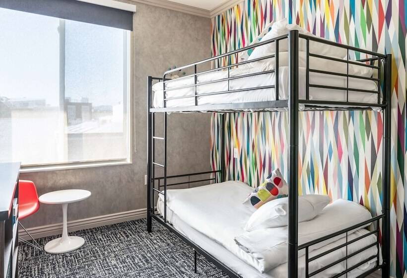 Suite Familiar, Signature San Francisco