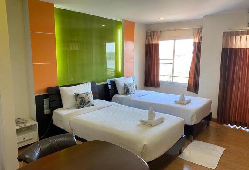 Номер Deluxe Вид на Озеро, Kwanruen Resort