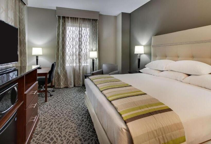 带大床的高级房间, Drury Plaza Hotel Milwaukee Downtown