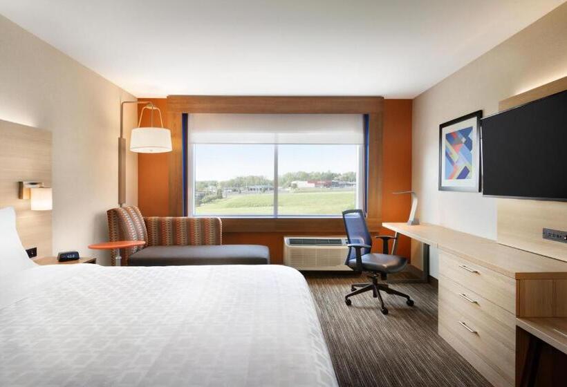 带大床的套房, Holiday Inn Express & Suites   Columbus   Worthington, An Ihg