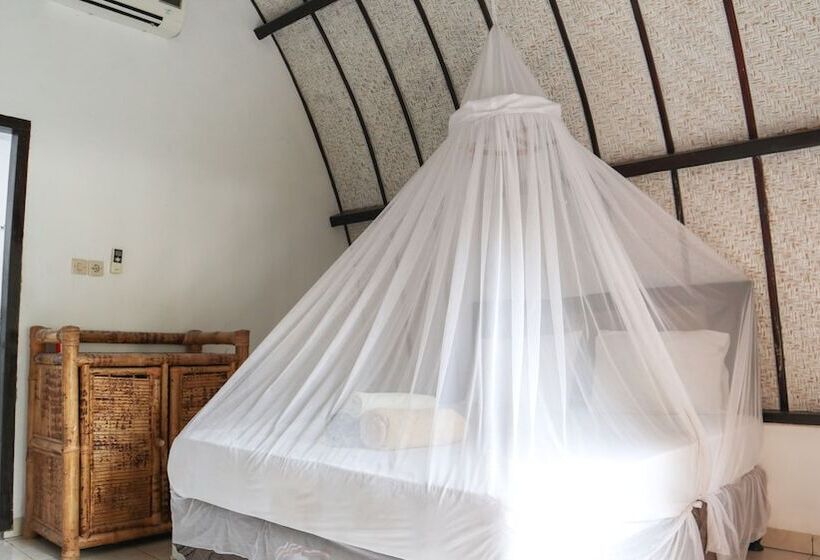 オーシャンビューのスタンダードバンガロー, Nusa Indah Bungalows