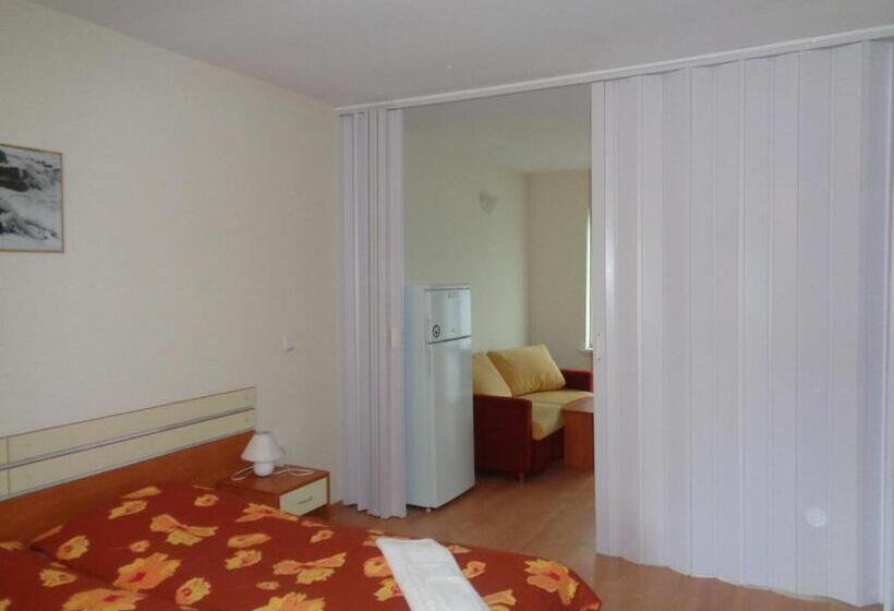 Студио Стандарт с Видом, Eagle Rock Holiday Apartments