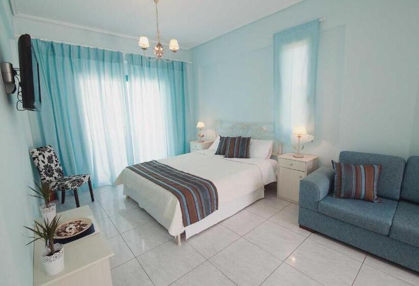 Family Suite, Kyparissia Blue