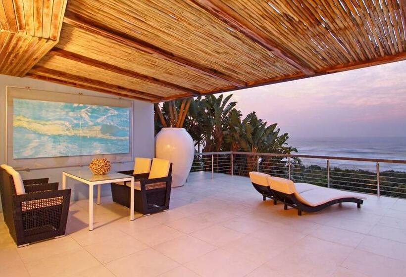 Люкс, Days At Sea Beach Lodge