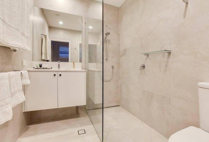 침실 2개 아파트, Goldsborough Place Apartments