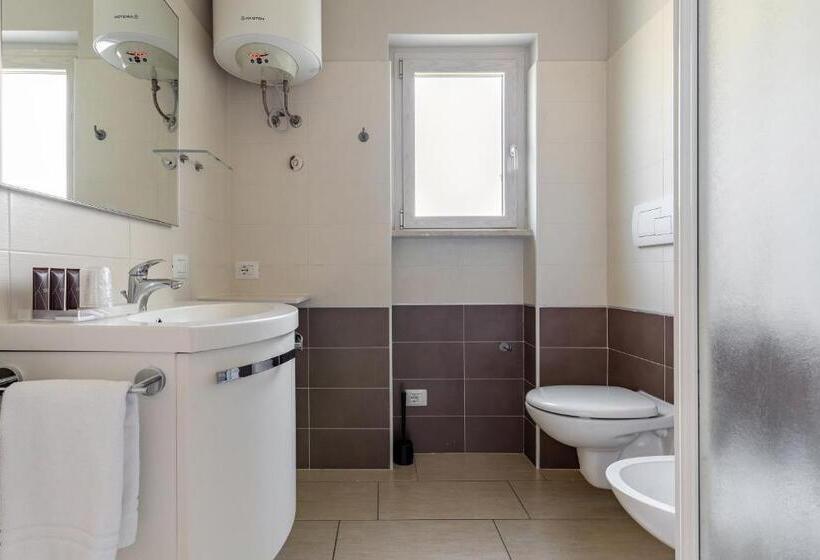 آپارتمان سوپریور 1 خوابه, La Chioma Di Berenice Garda Residence