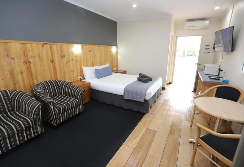 اتاق لوکس با تخت دو نفره بزرگ, Sleepy Hill Motor Inn