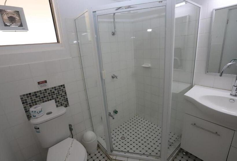 اتاق استاندارد, Sleepy Hill Motor Inn