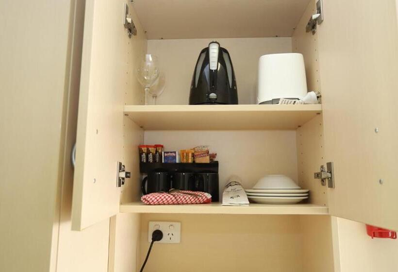 اتاق استاندارد, Sleepy Hill Motor Inn