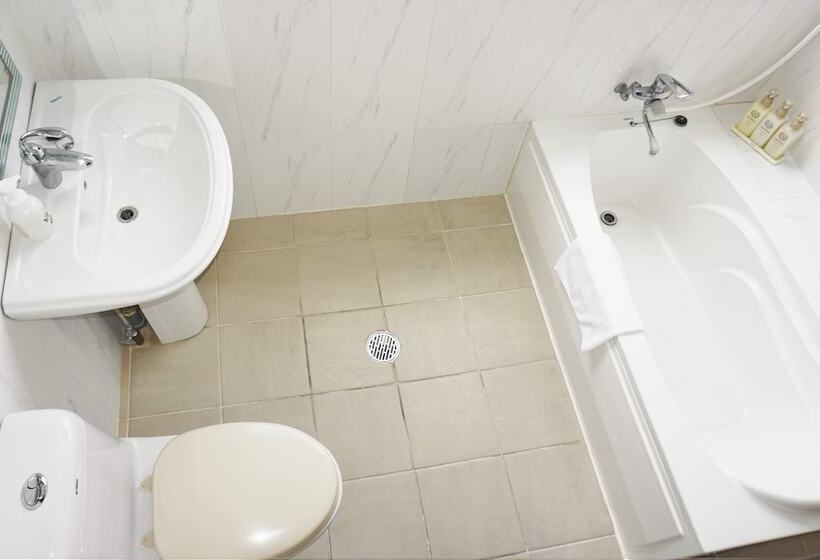 Quarto Individual Basic, Okinawa Ocean Front