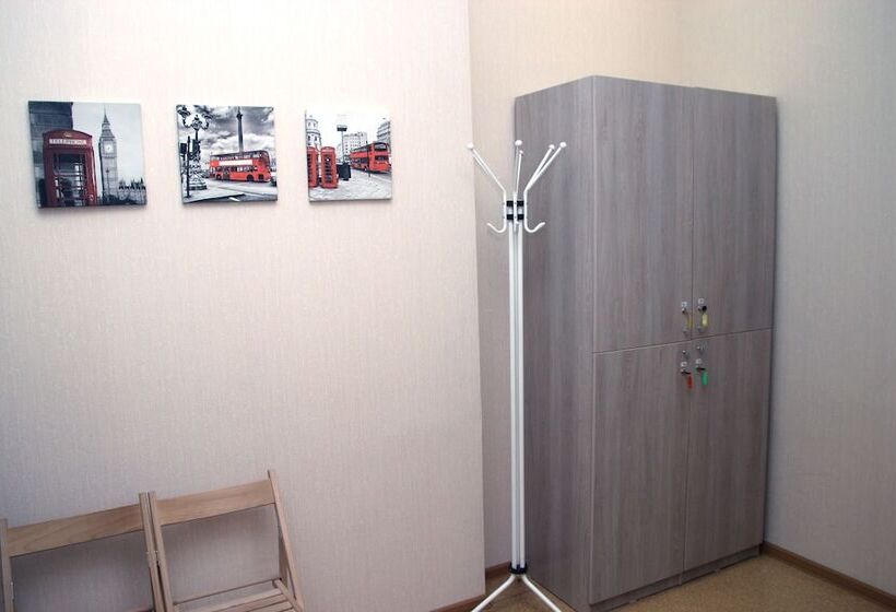 공동 객실, Adres Hostel