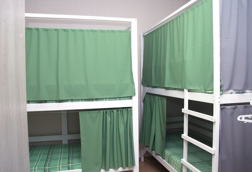 공동 객실, Adres Hostel