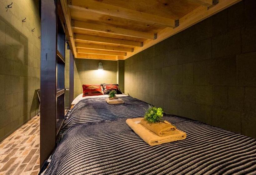 Quarto Quádruplo Estandar, Ikidane Residential Hotel Komagome