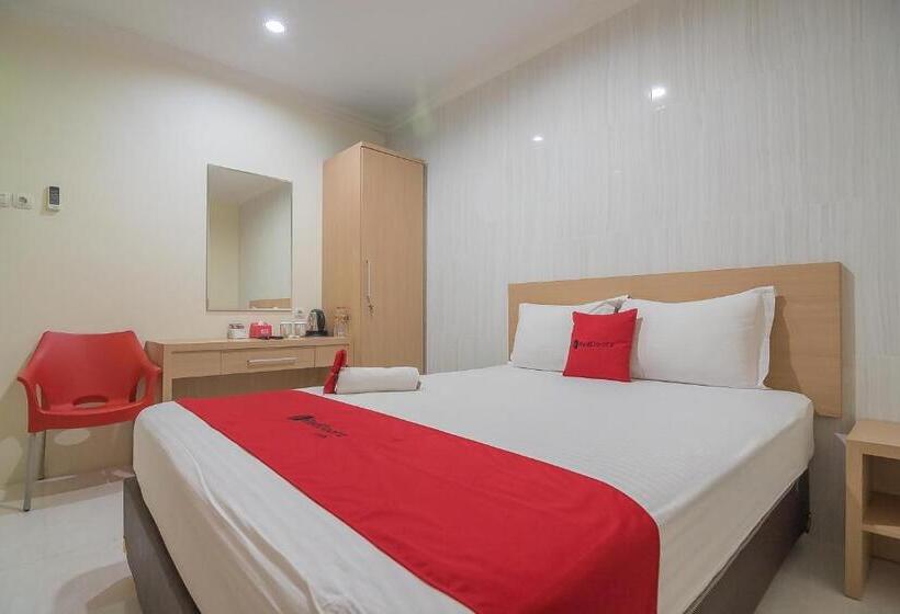 Номер Стандарт, Reddoorz Near Mt Haryono Semarang