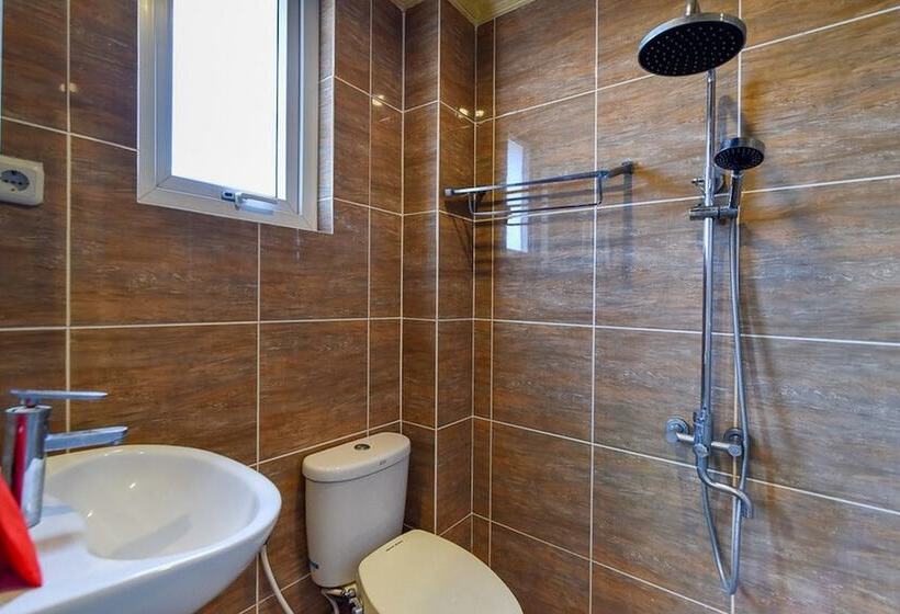 Номер Deluxe, Reddoorz Plus Near Discovery Shopping Mall Bali