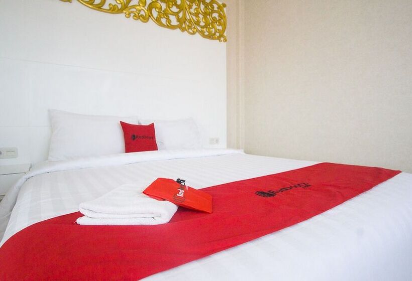 Номер Deluxe, Reddoorz Plus Near Discovery Shopping Mall Bali