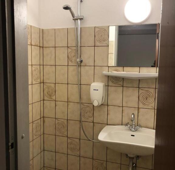 Номер Стандарт, Døstrup Landevejskro & Motel