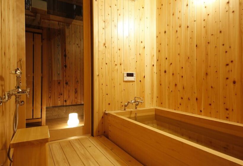 Номер Стандарт, Kariya Ryokan Q