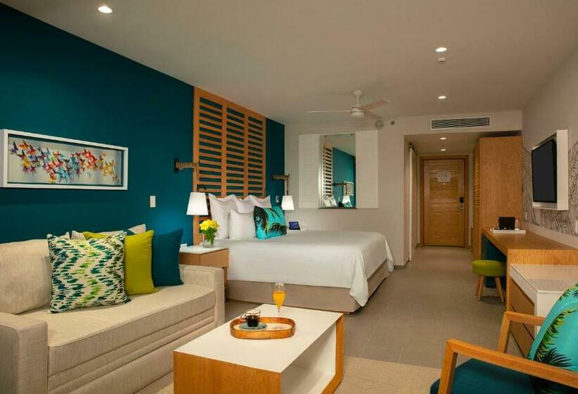 Junior Suite, Dreams Natura Resort & Spa  All Inclusive