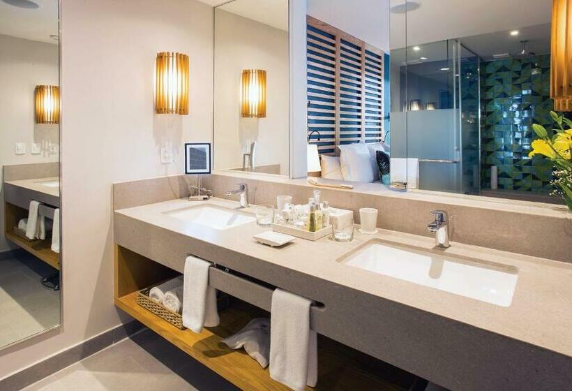 Juniorsuite Club met uitzicht op zee, Dreams Natura Resort & Spa  All Inclusive