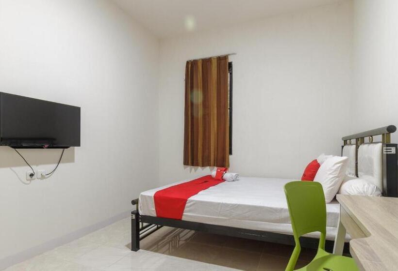 Номер Стандарт, Reddoorz Near Ap Pettarani 3