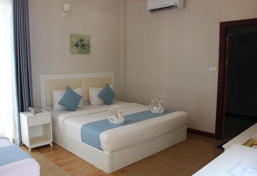 豪华家庭房间, Scarlet Sails Resort