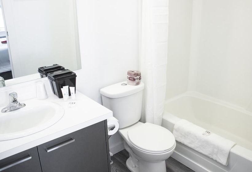 Люкс Повышенной Комфортности, Bowmanville Marina Inn & Suites