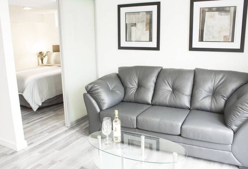 Люкс Повышенной Комфортности, Bowmanville Marina Inn & Suites