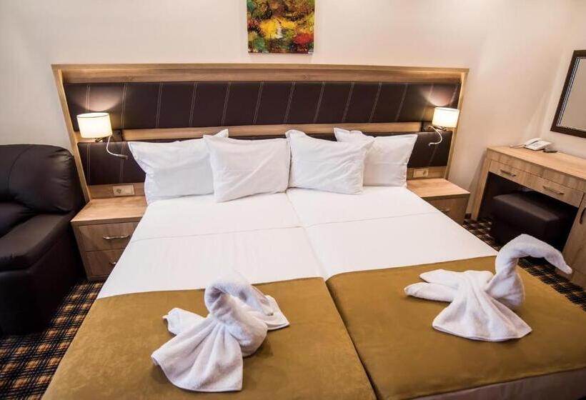Апартаменты 1 Спальня с Террасой, Spa Kompleks Raiski Kat