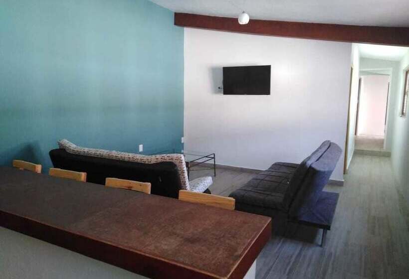 דירת שלושה חדרים, Casa Santiago