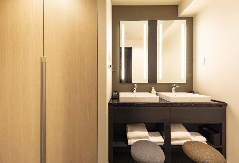 Standard Quadruple Room, Hankyu Respire Osaka