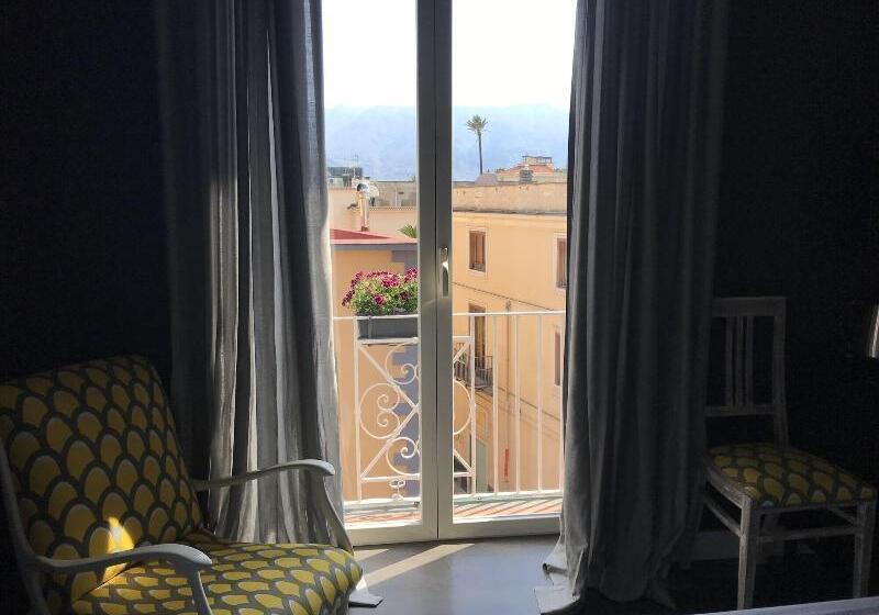 Quarto Deluxe, Casa Pacifico Pompei