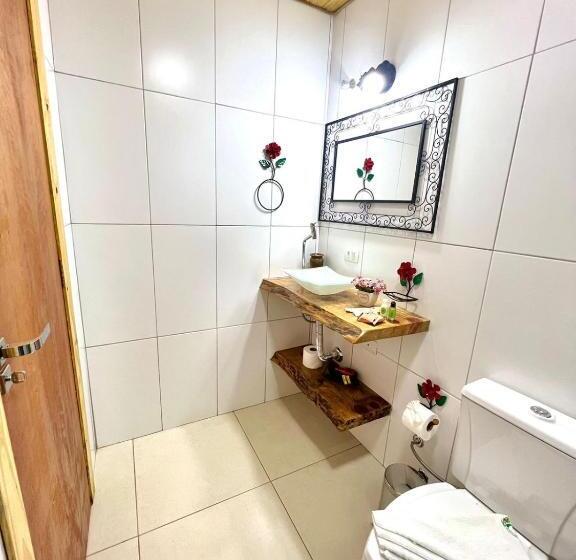 Suíte Deluxe, Pousada Recanto Ninho Verde Chalés