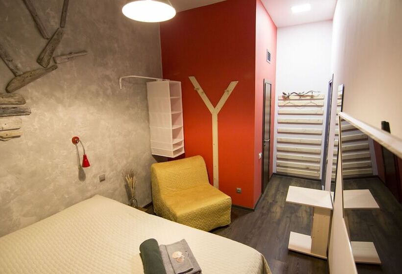 اتاق راحتی سه تخته, Yagelhostel